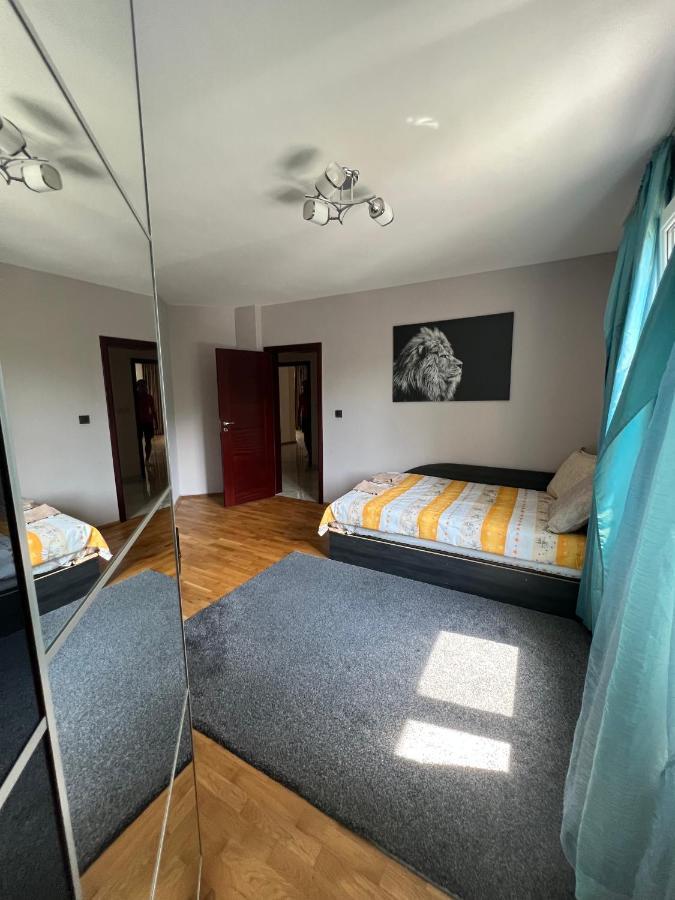Chaika Sea Apartment Varna Exterior photo
